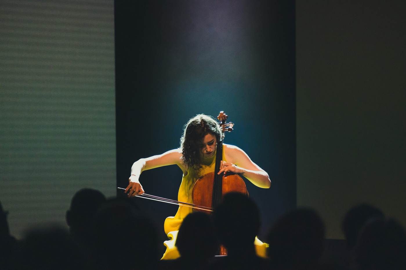 At La Pedrera, exhibiting art isn't enough: they want you to feel it too. — image 8
